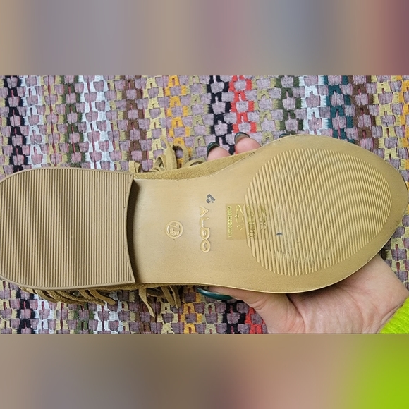 Aldo - Picture 4 of 5